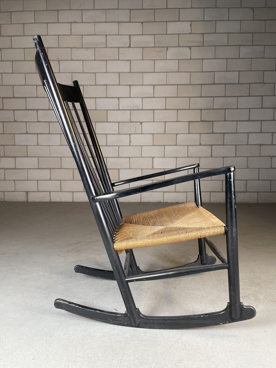 Image 1 of Vintage J16 Schommelstoel By Hans Wegner For Fdb Möbler