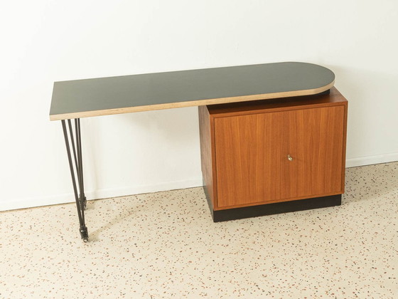 Image 1 of  Uniek bureau