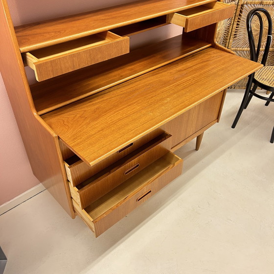 Image 1 of Mid Century Zweedse Teakhouten Highboard