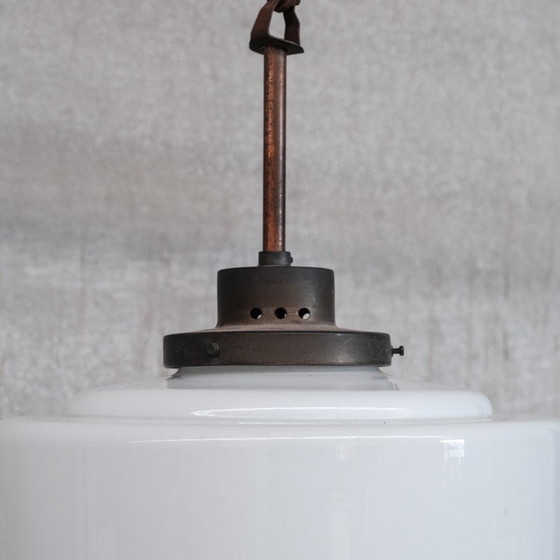 Image 1 of Franse mid-century messing en opaline hanglamp, 1950