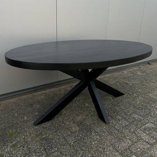 Matrix Eettafel Mangohout Zwart Ovaal 210X110Cm