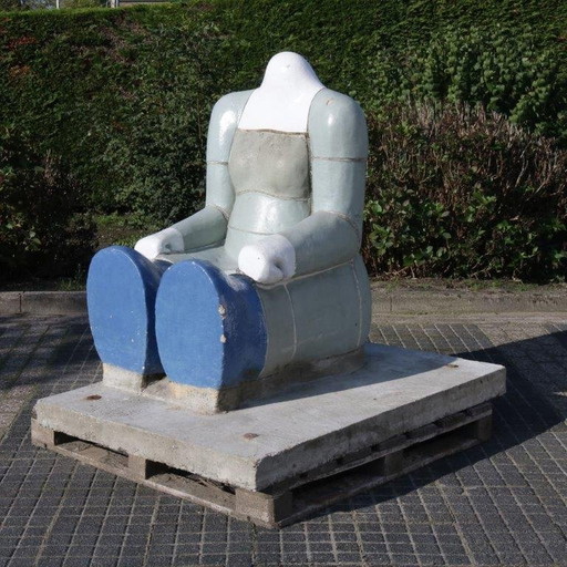 "Zittende figuur" sculptuur van Jan Snoeck, Nederland 1980