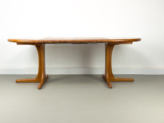 Image 1 of Deense ronde teakhouten eettafel met verlengstukken