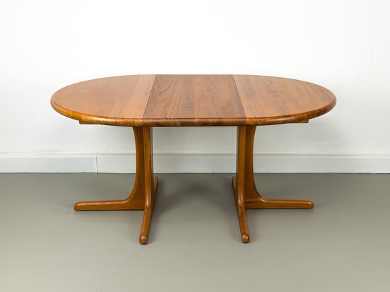 Image 1 of Deense ronde teakhouten eettafel met verlengstukken