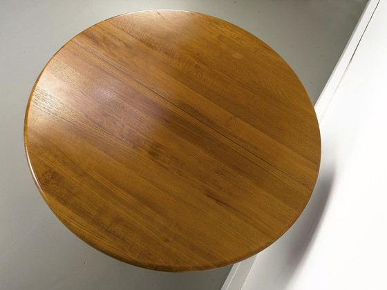 Image 1 of Deense ronde teakhouten eettafel met verlengstukken