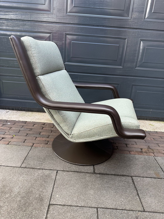 Image 1 of Artifort F140 swivel chair