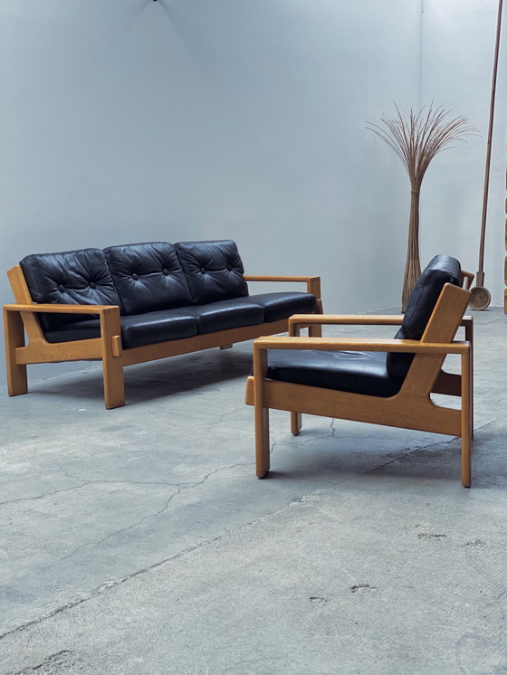 Image 1 of Esko Pajamies Voor Asko "Bonanza" Sofa / 3-zits & Fauteuil Set Leer Zwart Massief Eikenhout, Finland 1970