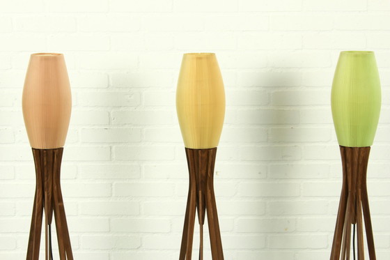 Image 1 of Originele Celloid Plissee Lamp (1960S) Met Houten Voet