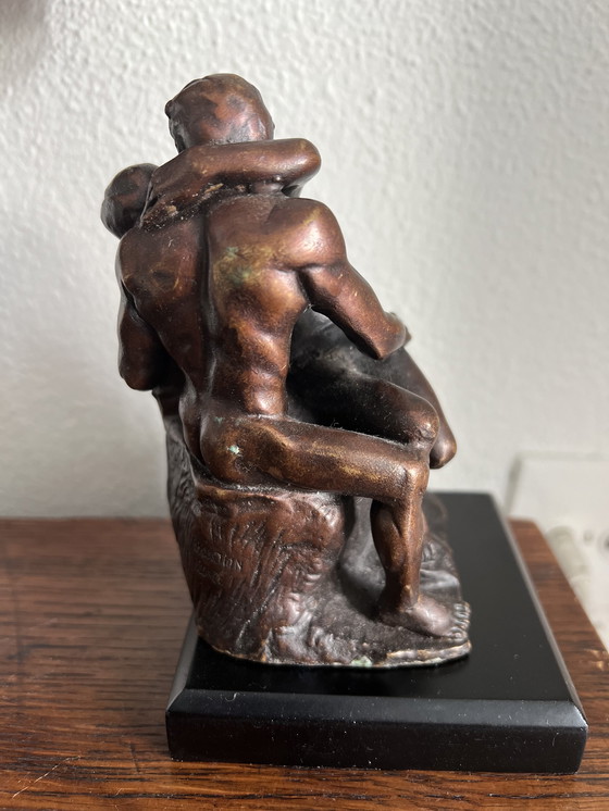 Image 1 of Naar Rodin’s “De Kus”
