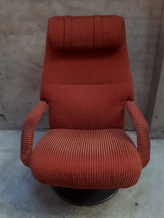 Image 1 of vintage oranje draaifauteuil