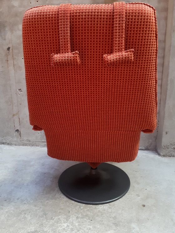 Image 1 of vintage oranje draaifauteuil