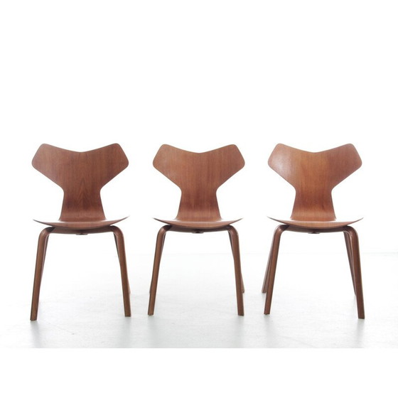 Image 1 of Vintage teakhouten "grand prix" stoelen van Arne Jacobsen, Denemarken 1972
