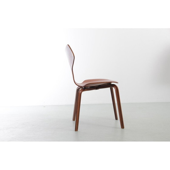 Image 1 of Vintage teakhouten "grand prix" stoelen van Arne Jacobsen, Denemarken 1972