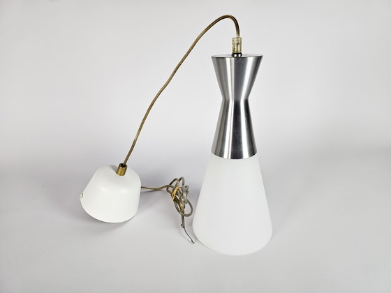 Image 1 of Hala Zeist - hanglamp - diabolo - melkglas - aluminium - 80's