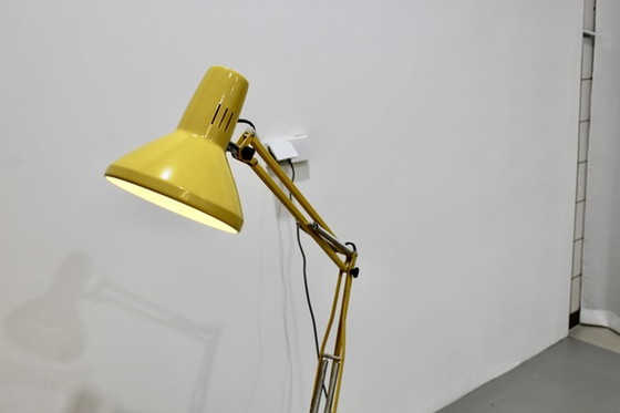 Image 1 of Vintage gele bureaulamp, architectenlamp – LEDU, jaren ’70