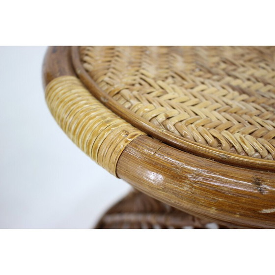 Image 1 of Vintage fauteuil met rotan kruk, Europa 1980