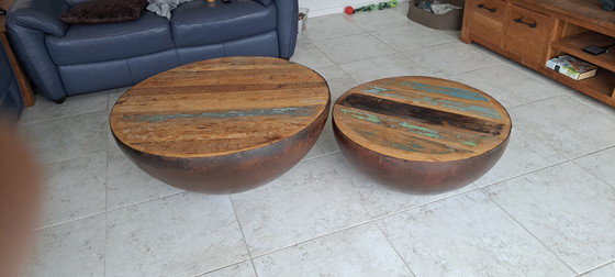 Image 1 of 2x Ronde Metalen Tafels Met Ge- Recyclen Hout