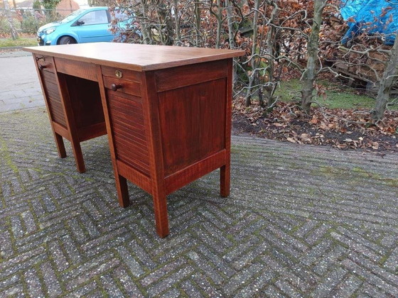 Image 1 of Vintage Houten Bureau Met Jalouziedeuren En 8 Laatjes