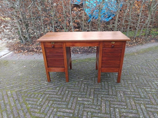 Vintage Houten Bureau Met Jalouziedeuren En 8 Laatjes