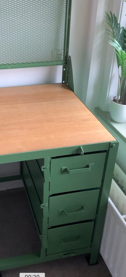 Industriële Vintage Werktafel / Bureau – Authentiek