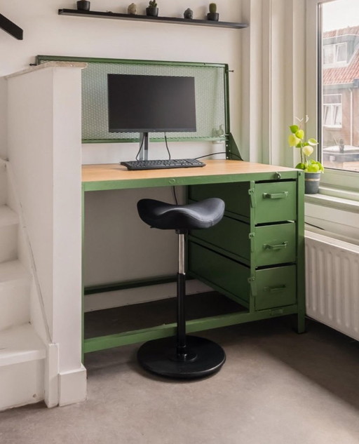 Industriële Vintage Werktafel / Bureau – Authentiek