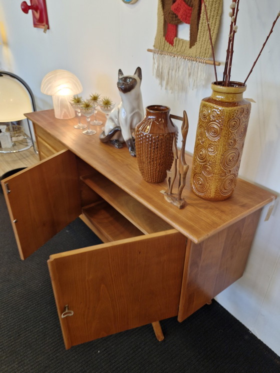 Image 1 of Vintage Dressoir Met Lades En Schuine Poten 60S