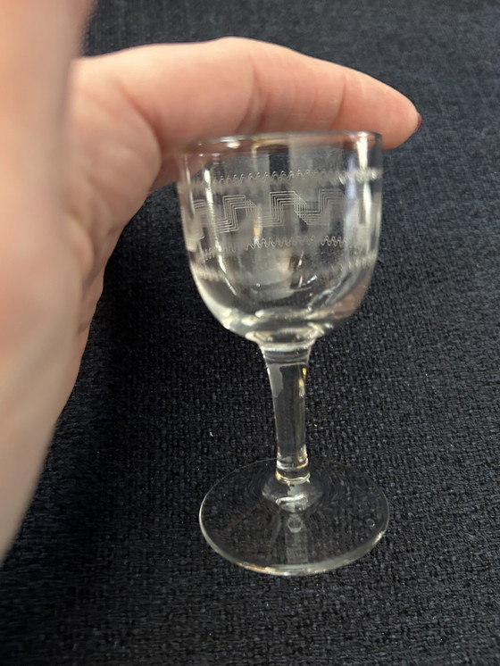 Image 1 of Vintage klein glaasje van geslepen glas