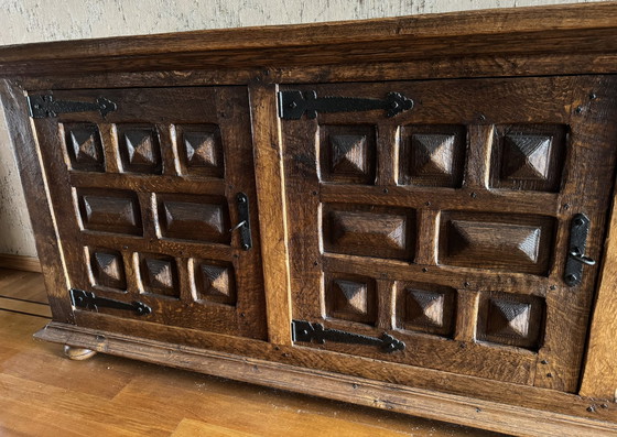 Image 1 of Brutalistische Eiken Kast (Dressoir)