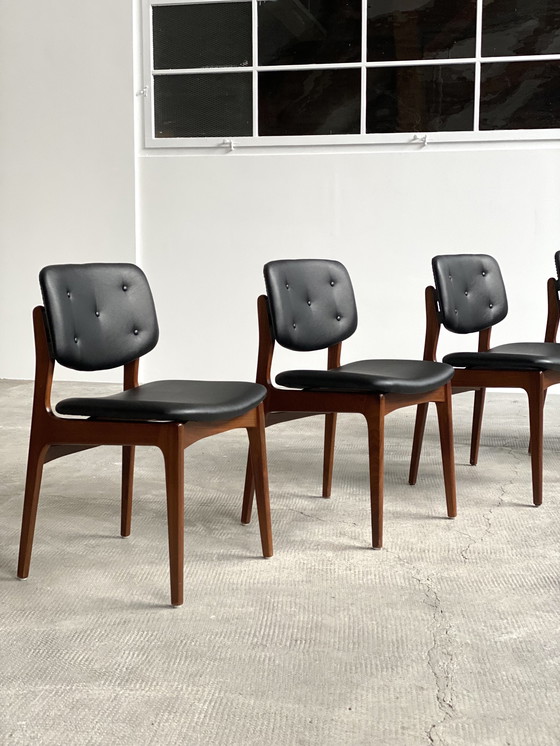 Image 1 of 4x Midcentury eetkamerstoelen walnoot Skai leer zwart