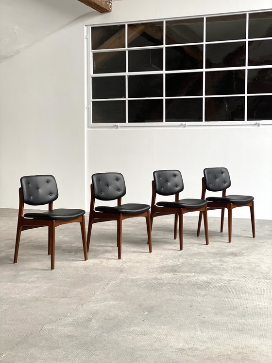 Image 1 of 4x Midcentury eetkamerstoelen walnoot Skai leer zwart