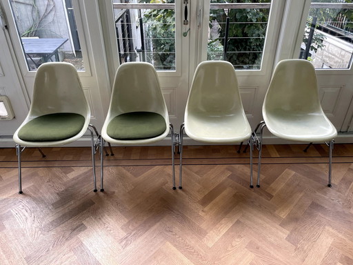 4 Eames / Herman Miller Dss Schakelbare Kuipstoelen Originele Fiberglass