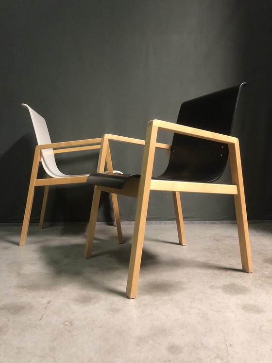 Image 1 of 2x Artek hal fauteuils