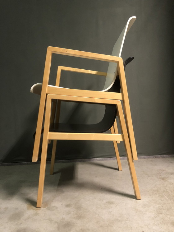 Image 1 of 2x Artek hal fauteuils