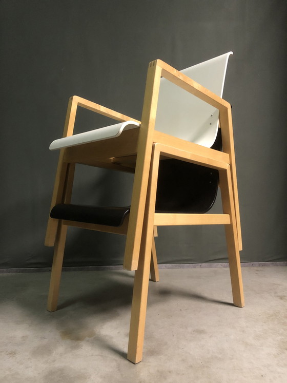 Image 1 of 2x Artek hal fauteuils