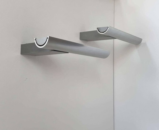 Image 1 of 2X gegoten aluminium wandlampen By Verre Lumière Studio 2065 - Frankrijk 1970