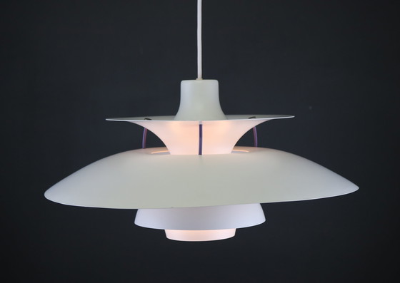 Image 1 of Louis Poulsen Poul Henningsen 1970PH5 hanglamp