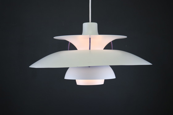 Image 1 of Louis Poulsen Poul Henningsen 1970PH5 hanglamp