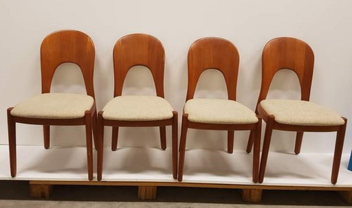 4x Vintage Beige Eetkamerstoelen Niels Koefoed Hornslet