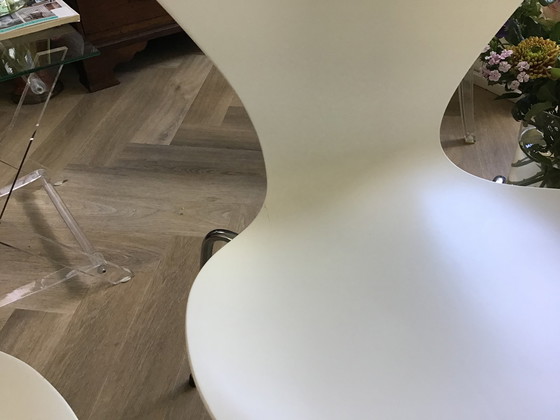 Image 1 of 2x Fritz Hansen eetkamer stoelen