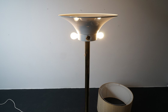 Image 1 of Duitse vintage vloerlamp in goud met grote kap & gouden details, jaren 1970