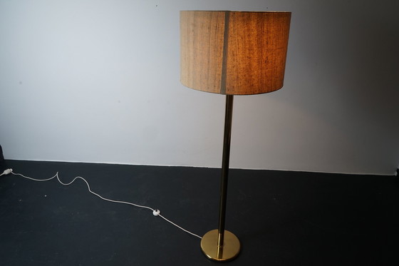 Image 1 of Duitse vintage vloerlamp in goud met grote kap & gouden details, jaren 1970