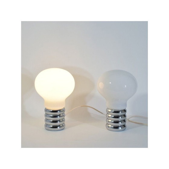 Image 1 of Paar vintage Bulb opalen lampen van Ingo Maurer, 1966