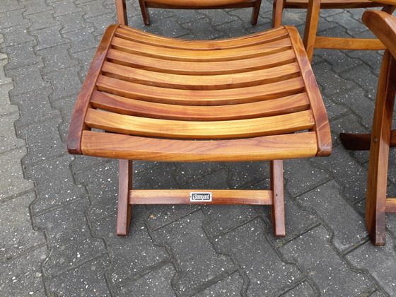 Image 1 of 2 Sunyard Corby teak standenstoelen met voetenbankjes NIEUW