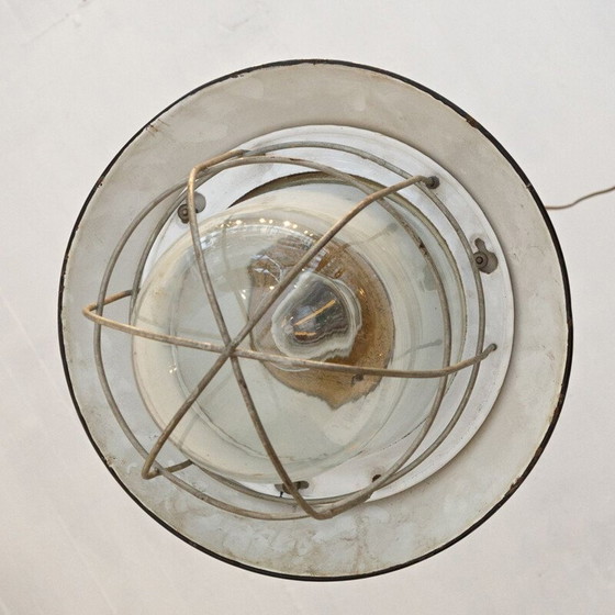 Image 1 of Vintage geëmailleerde hanglamp met glazen bol, Tsjecho-Slowakije 1950