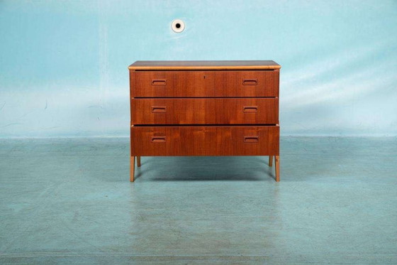 Image 1 of Vintage gerenoveerde sideboard teak, Midcentury 60s chest