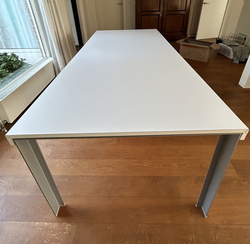 Metaform Eettafel