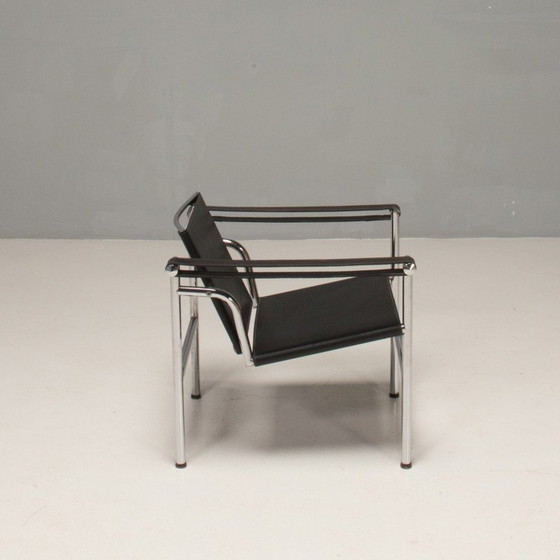 Image 1 of Vintage stalen fauteuil van Le Corbusier, Pierre Jeanneret en Charlotte Perriand voor Cassina, 1965