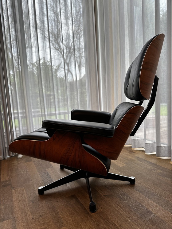 Image 1 of Vitra Lounge Chair + Ottoman zwart