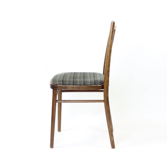 Image 1 of Set van 4 vintage eetkamerstoelen in donker eikenhout van Ton, Tsjecho-Slowakije 1960