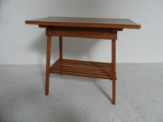 Image 1 of Vintage eiken bijzet tafel 